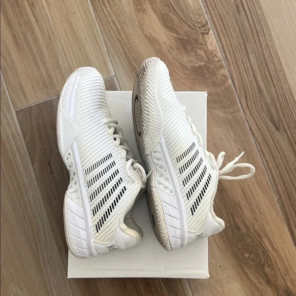 K Swiss Court Shoes - Picture 8 of 8